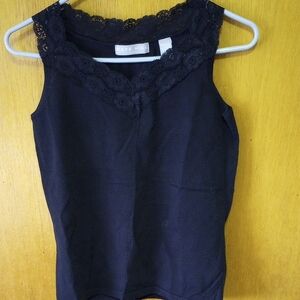 Kate Hill Small Petite Black Sleeveless Top, V Neck & Lace Trim